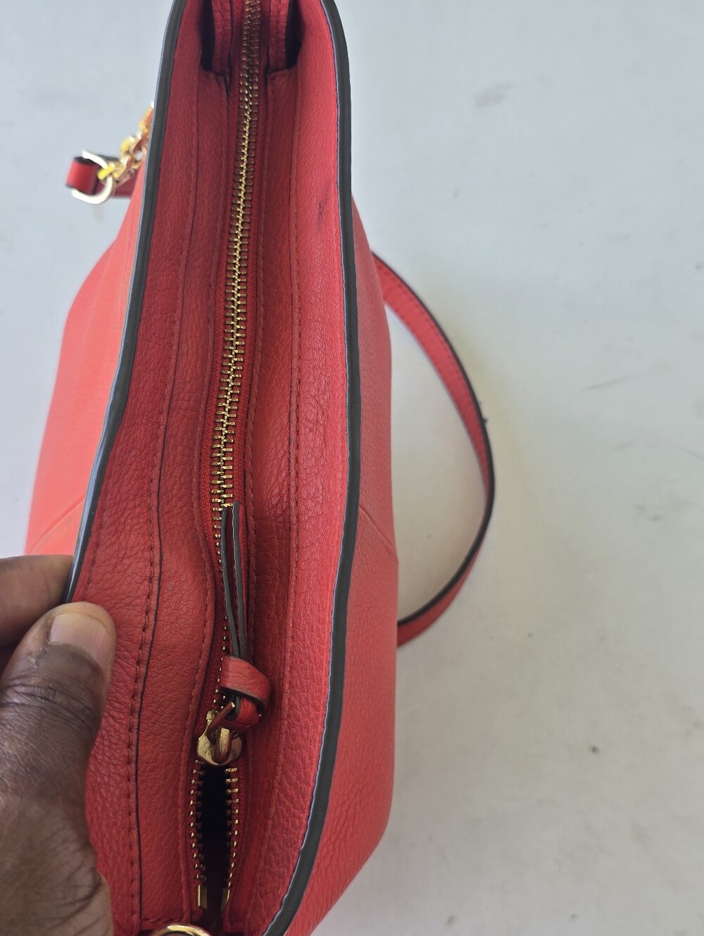 Tory Burch Red Pebbled Leather Crossbody Shoulder Bag Gold Chain Tassel - Picture 12 of 15